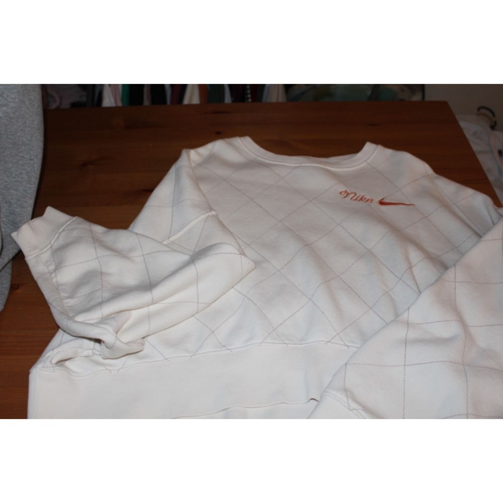 nike pullover - Picture 7 of 9
